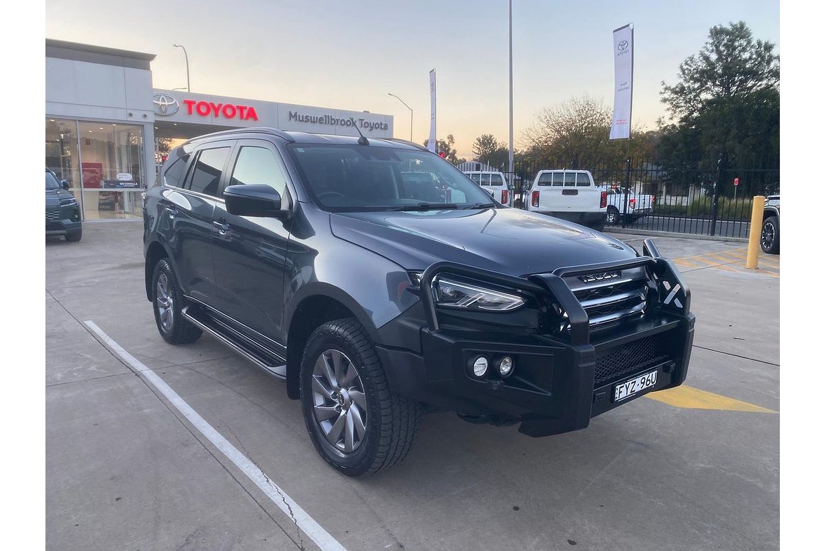 2021 Isuzu MU-X LS-U
