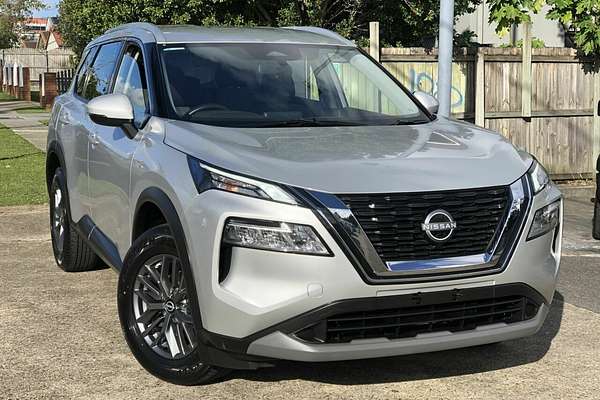 2024 Nissan X-TRAIL ST T33