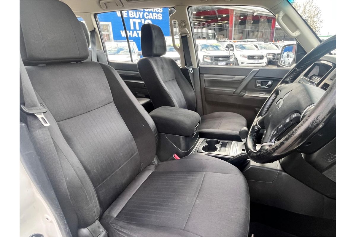2019 Mitsubishi Pajero GLX NX