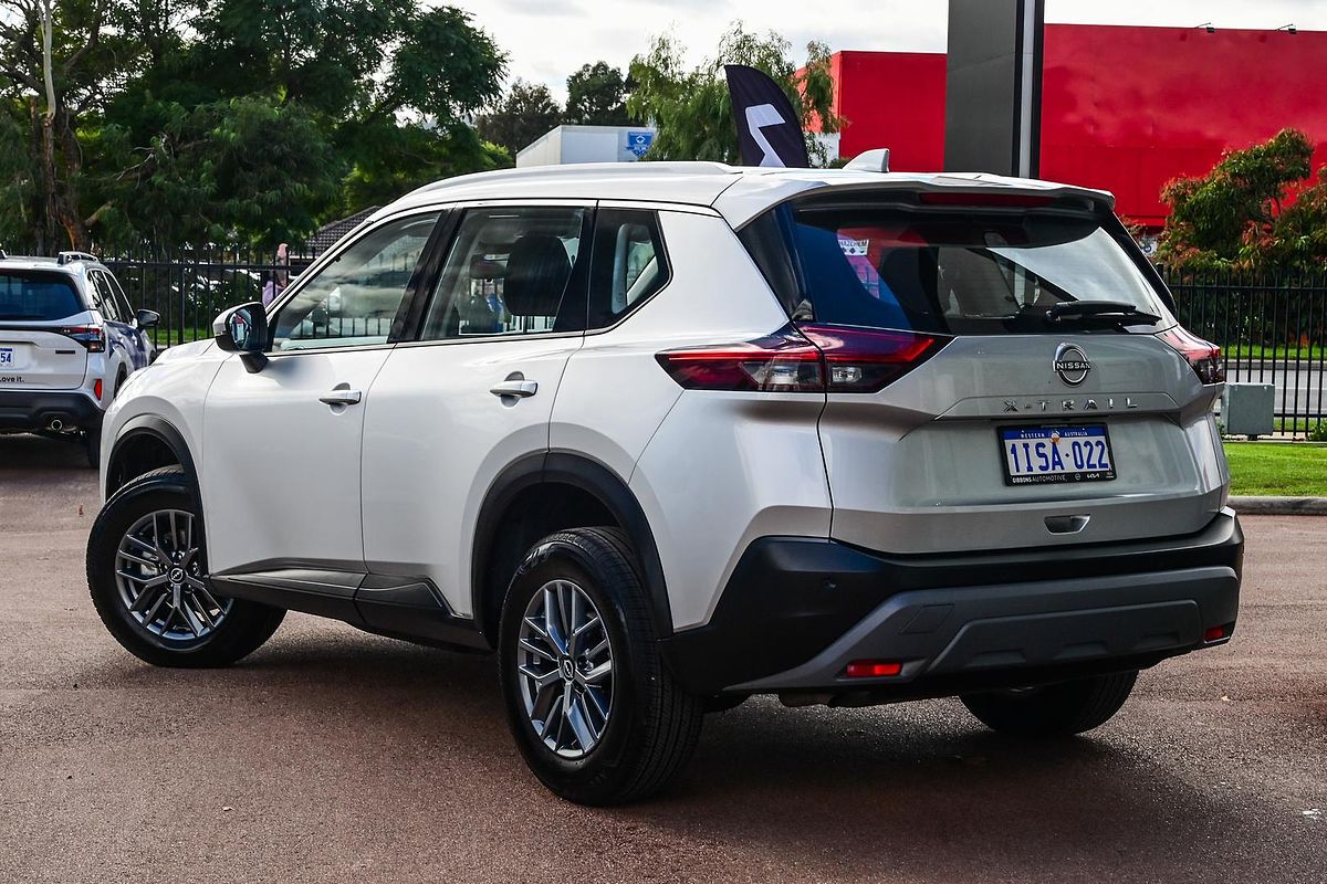 2025 Nissan X-TRAIL ST T33