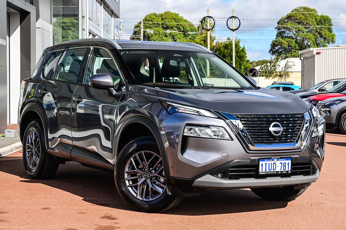 2025 Nissan X-TRAIL ST T33