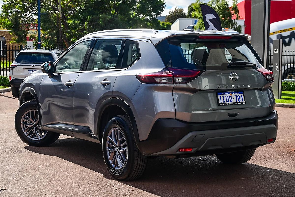 2025 Nissan X-TRAIL ST T33