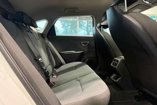 2025 Kia K4 S CL4m thumb-14