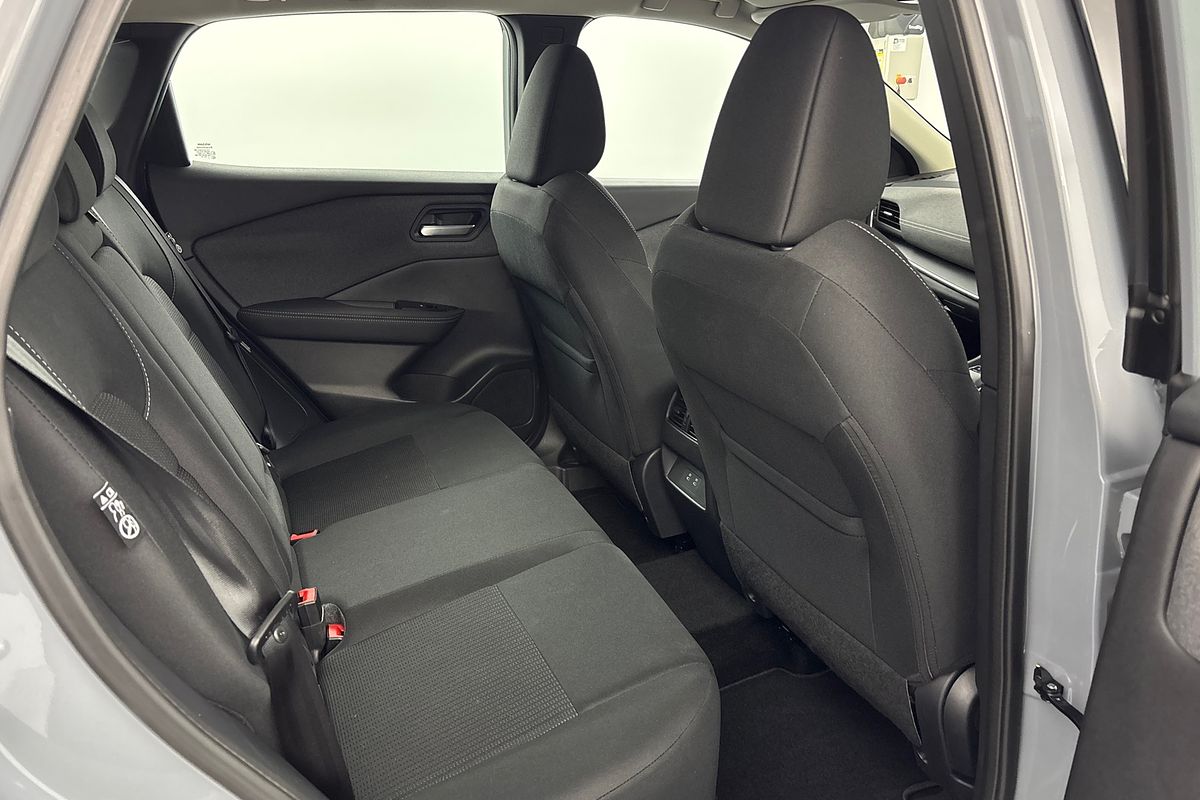 2025 Nissan QASHQAI ST J12