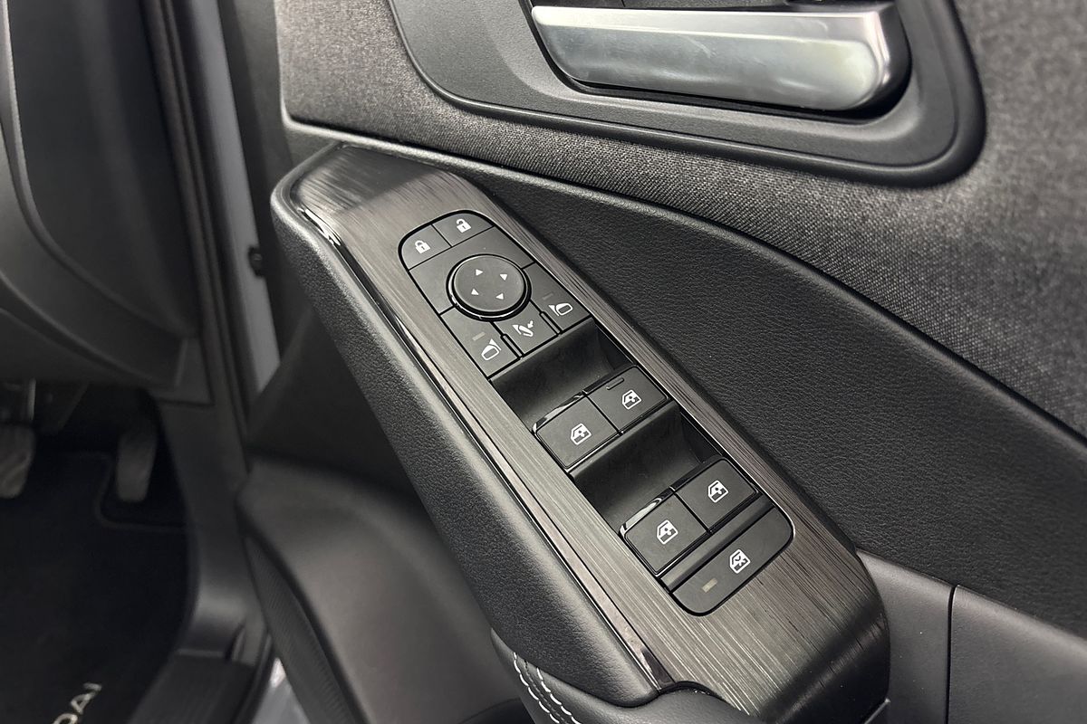 2025 Nissan QASHQAI ST J12