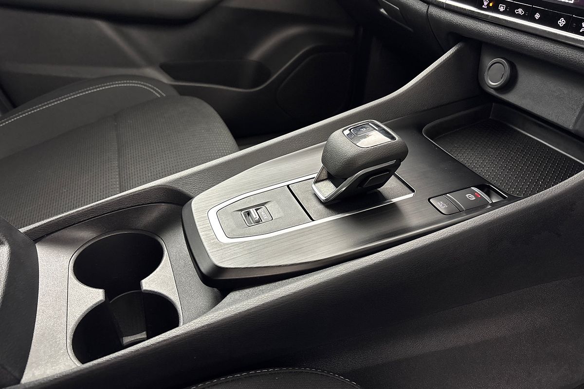 2025 Nissan QASHQAI ST J12