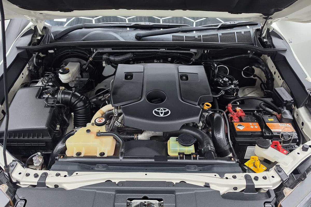 2021 Toyota Hilux SR GUN126R 4X4