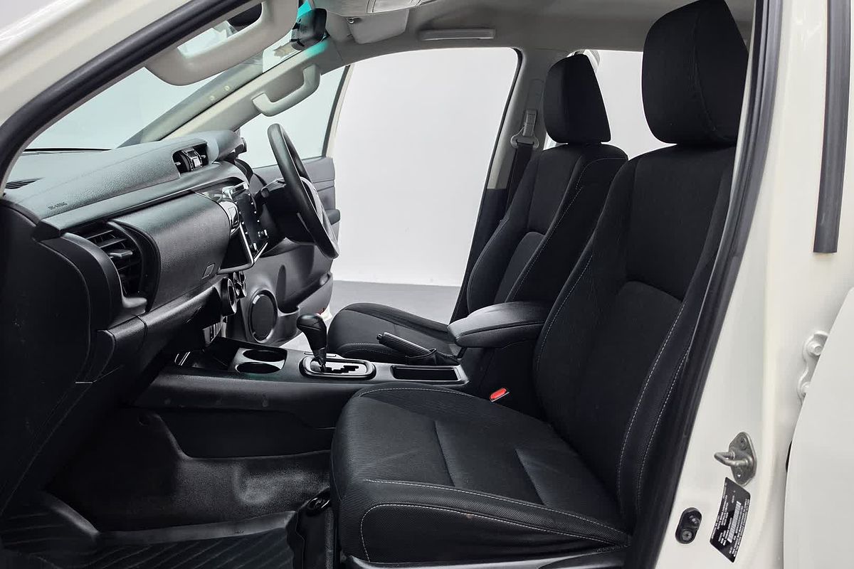 2021 Toyota Hilux SR GUN126R 4X4