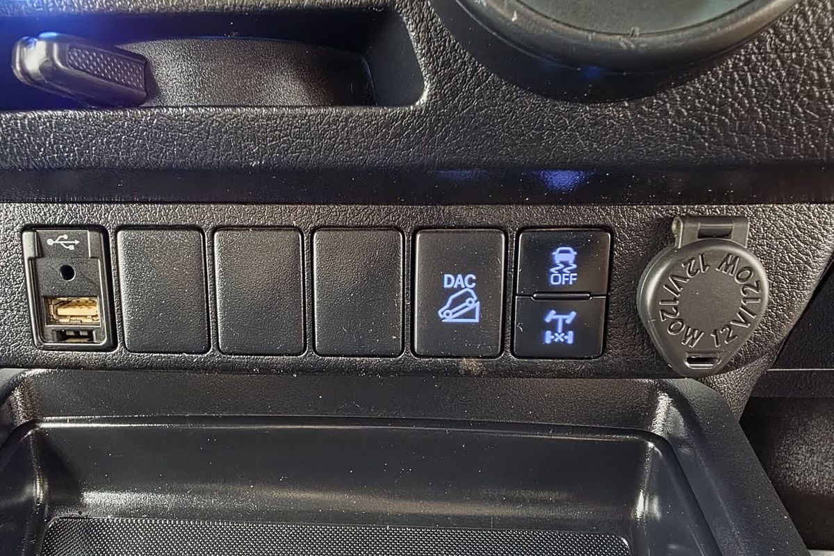 2021 Toyota Hilux SR GUN126R 4X4