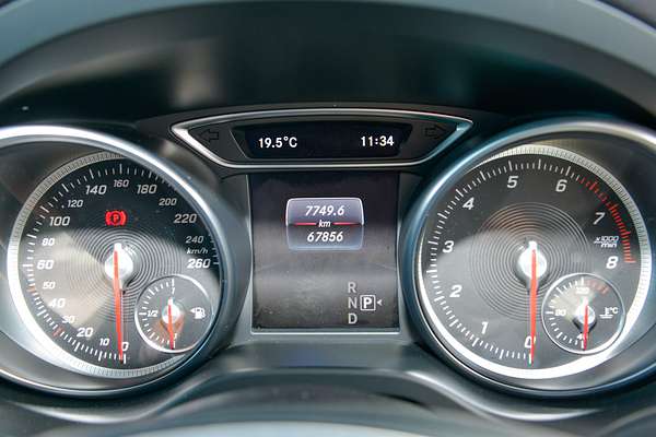 2019 Mercedes-Benz GLA-Class GLA180 X156 thumb-11