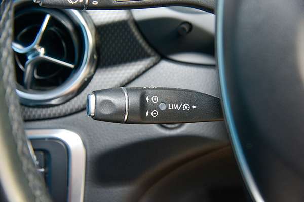 2019 Mercedes-Benz GLA-Class GLA180 X156 thumb-16