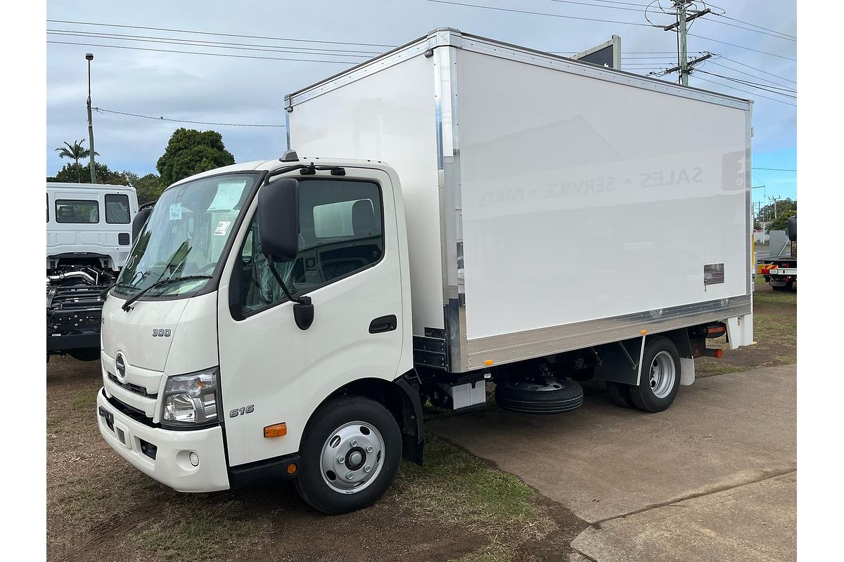 2025 Hino 300 Series 616