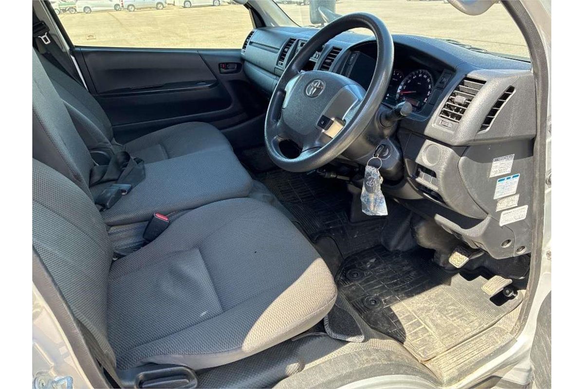 2019 Toyota Hiace Long DX 4WD