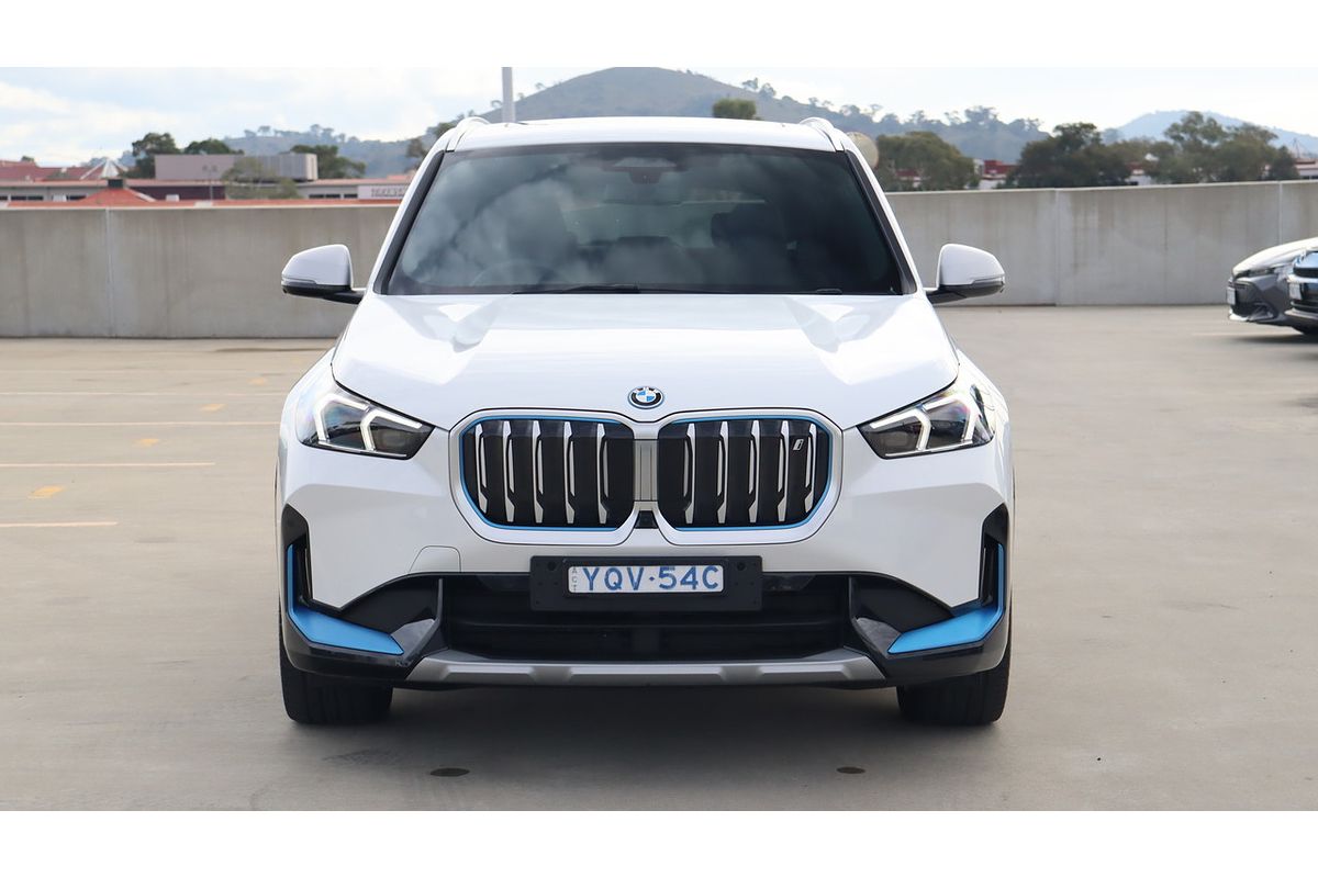 2023 BMW IX1 xDrive30 xLine U11
