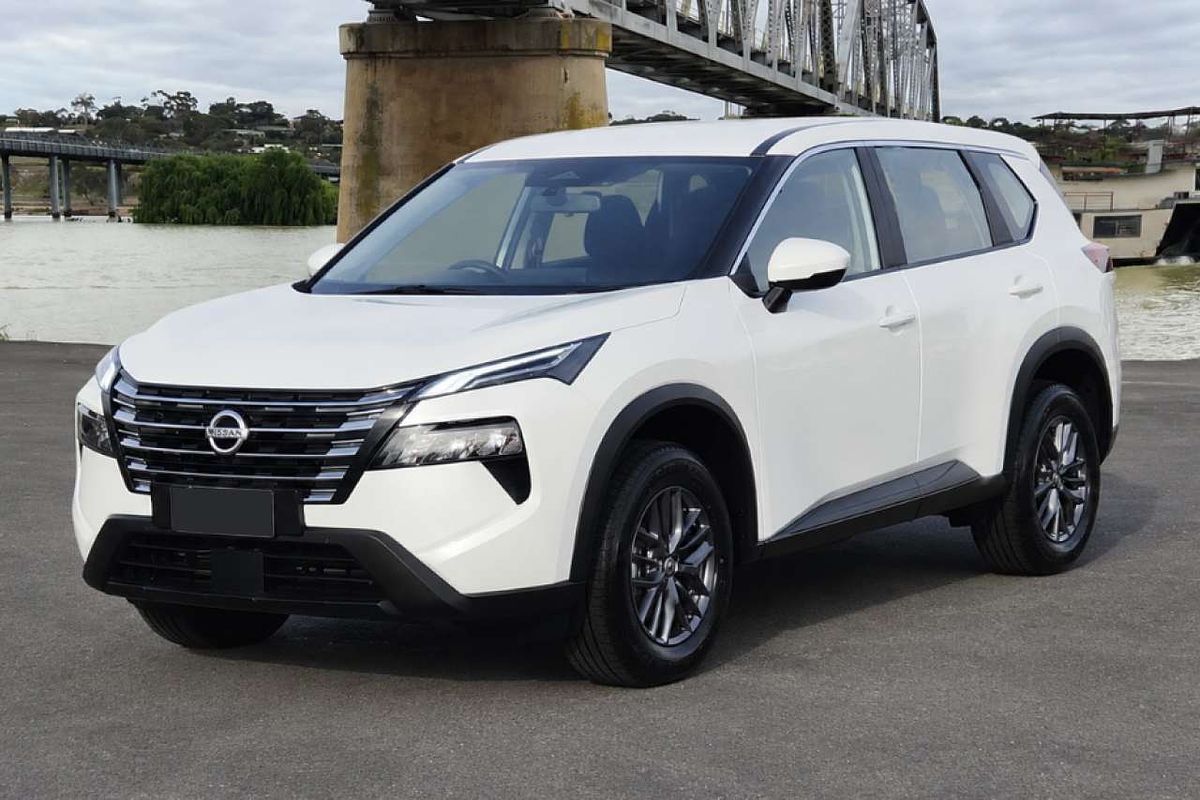 2026 Nissan X-TRAIL ST T33