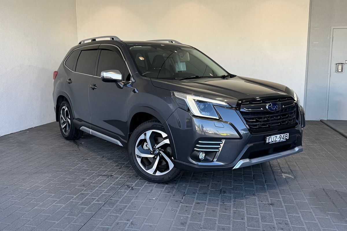 2022 Subaru Forester 2.5i-S S5