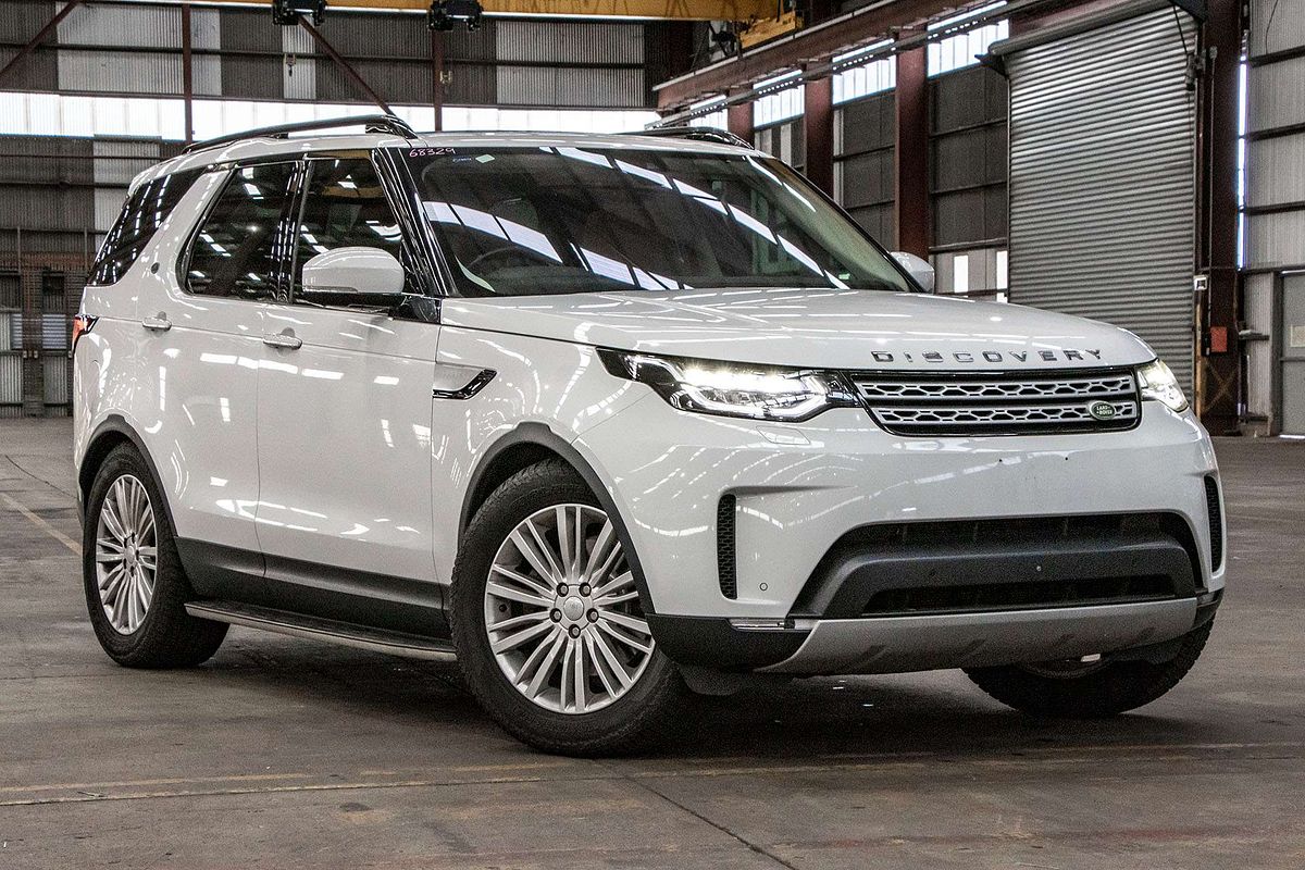 2017 Land Rover Discovery TD6 HSE Luxury Series 5
