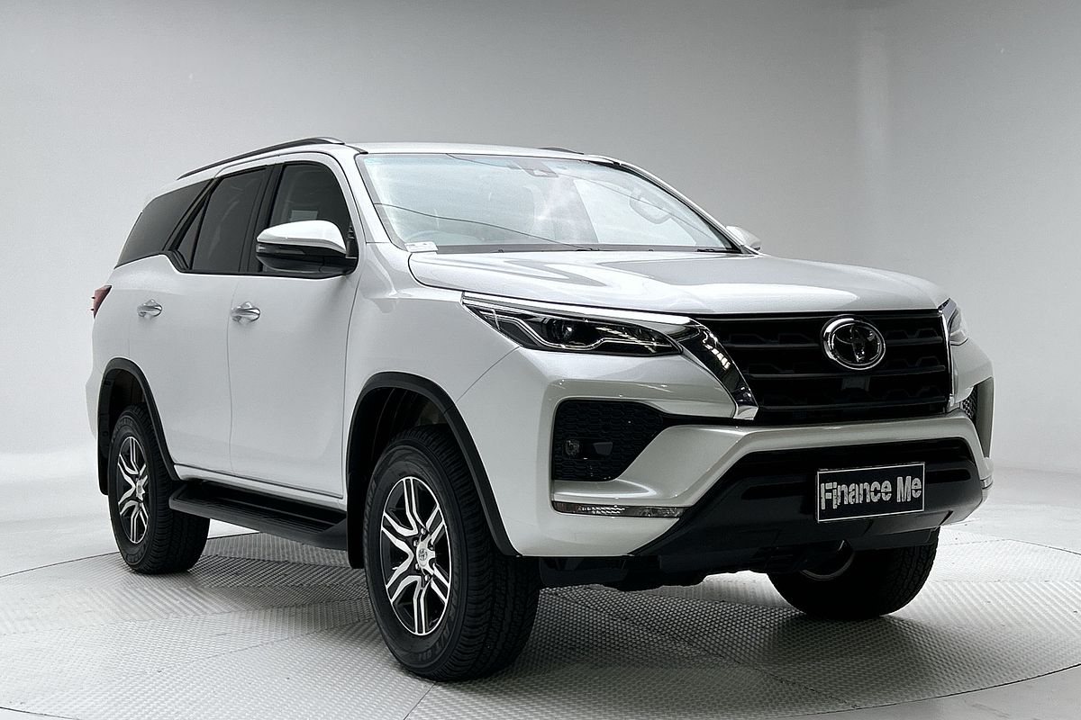 2025 Toyota Fortuner GXL GUN156R