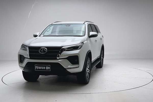 2025 Toyota Fortuner GXL GUN156R thumb-2