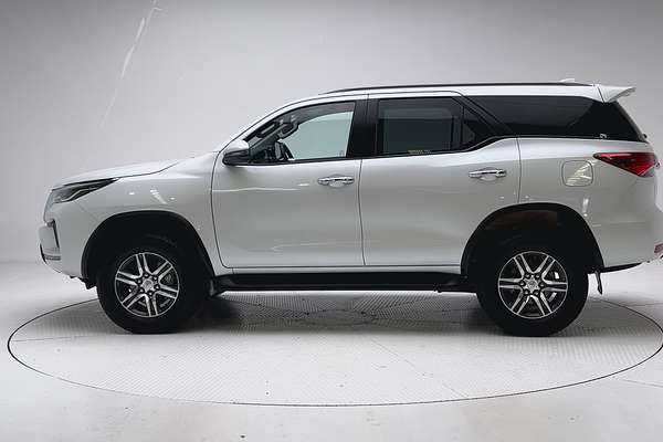 2025 Toyota Fortuner GXL GUN156R thumb-4