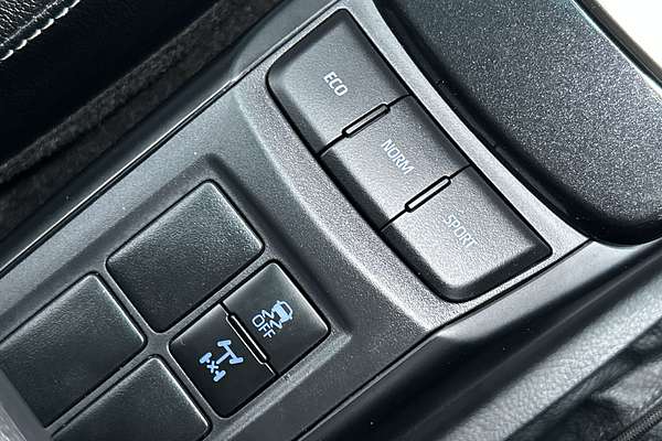 2025 Toyota Fortuner GXL GUN156R thumb-15