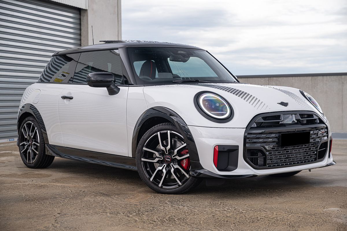 2025 MINI Cooper JCW Favoured F66
