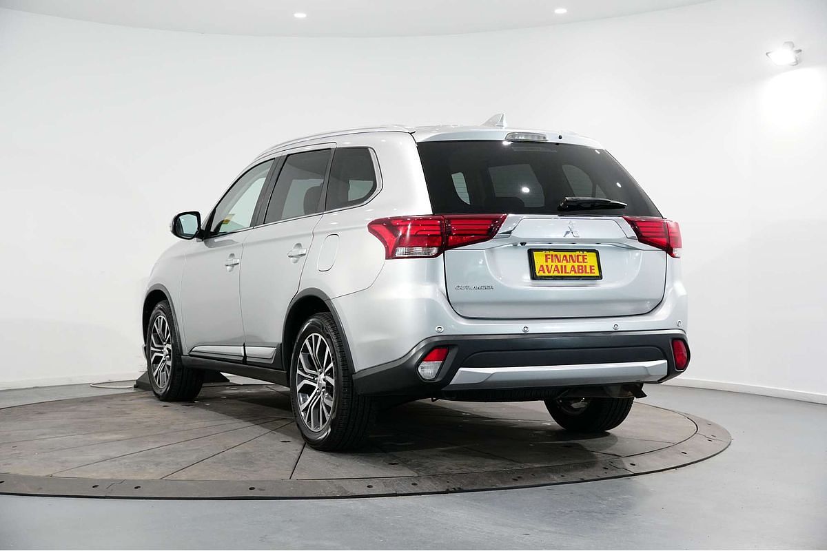 2017 Mitsubishi Outlander LS Safety Pack ZK