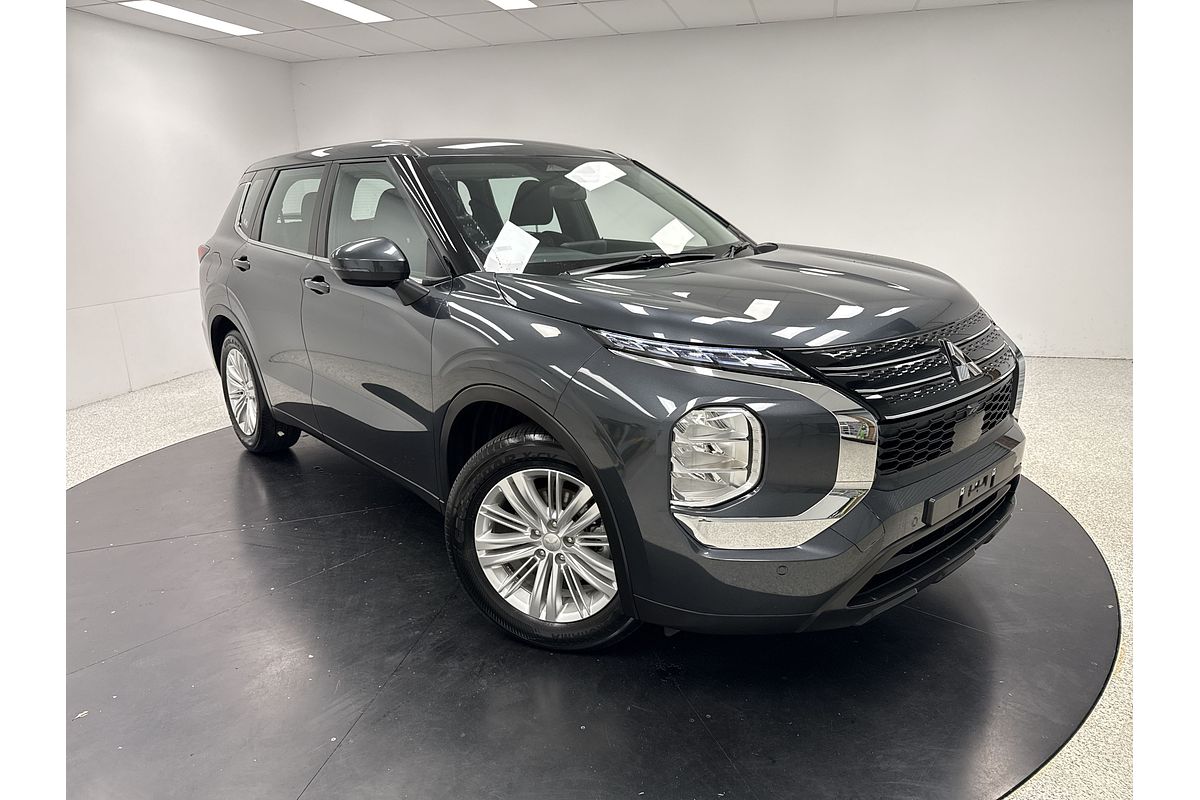 2024 Mitsubishi Outlander ES ZM
