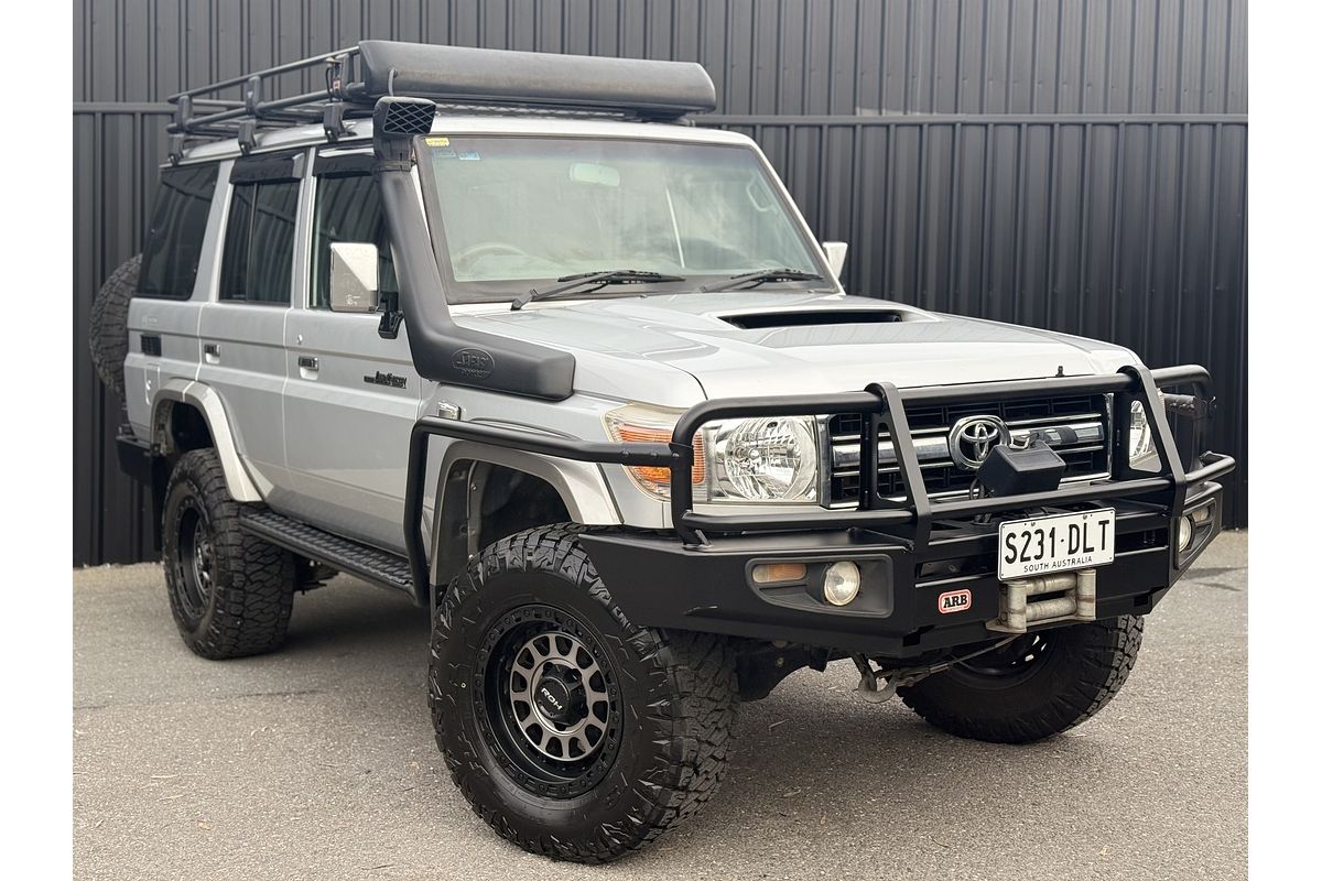 2012 Toyota Landcruiser GXL VDJ76R