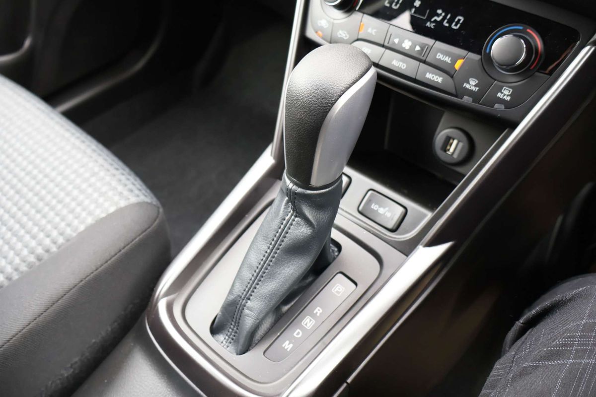 2024 Suzuki S-Cross JYB