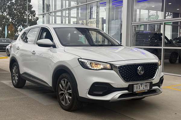 2022 MG HS Core SAS23