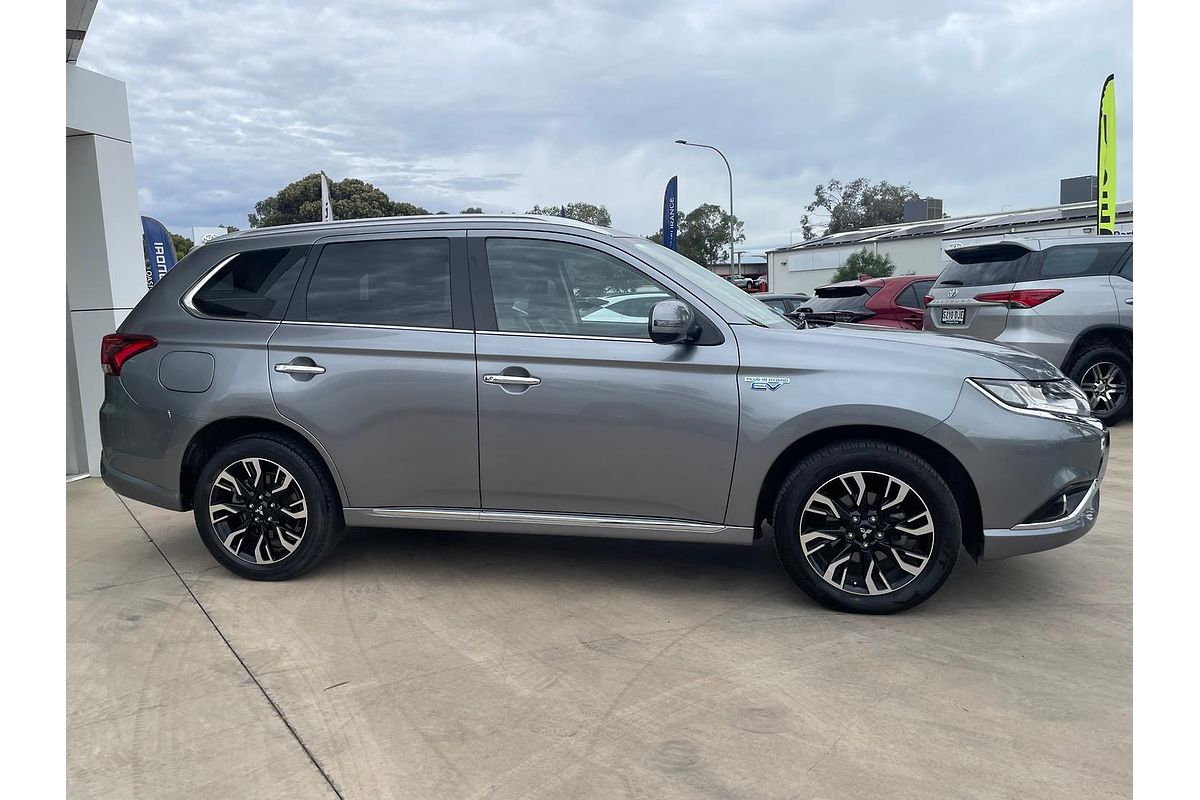 2017 Mitsubishi Outlander PHEV LS ZK