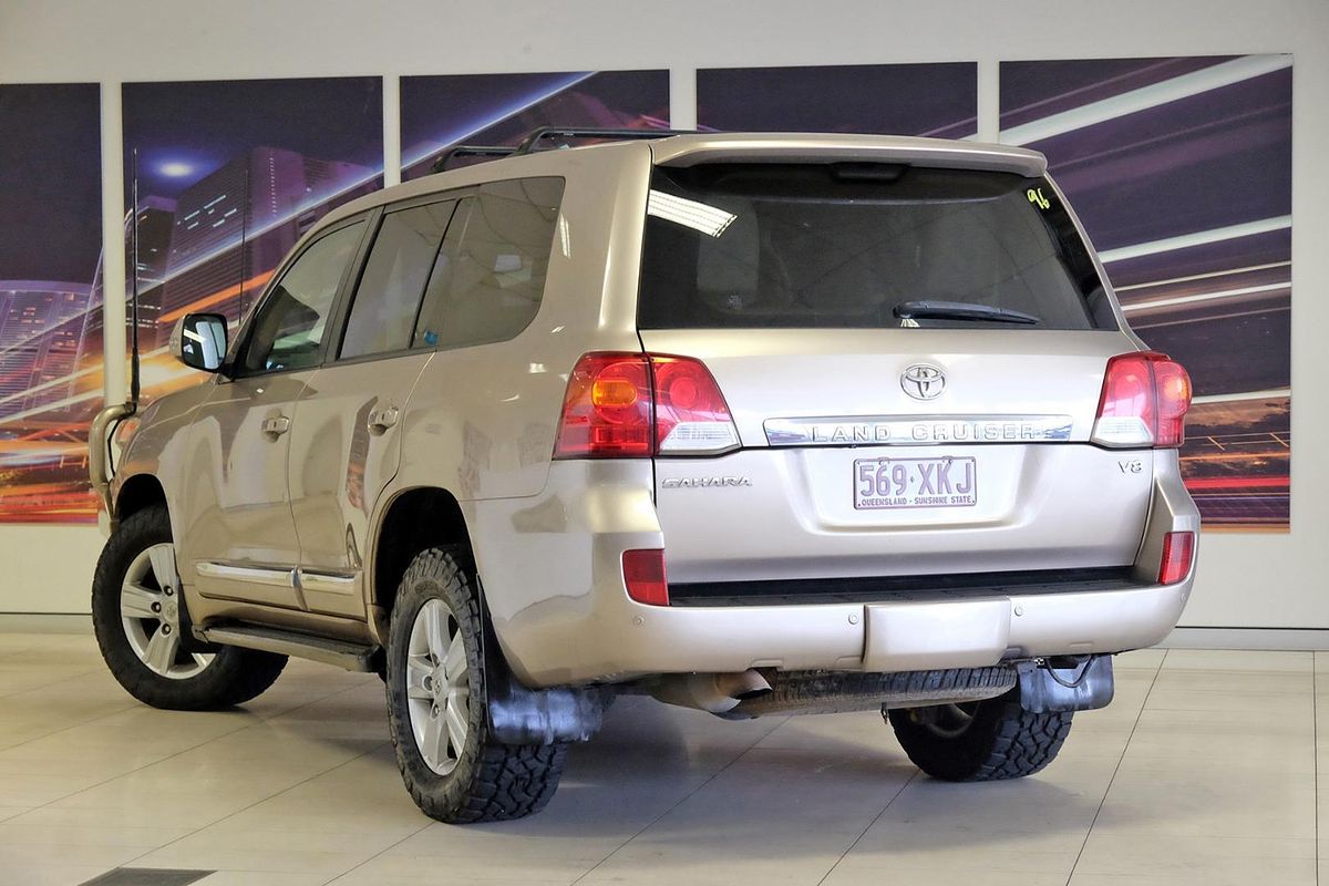 2013 Toyota Landcruiser Sahara VDJ200R