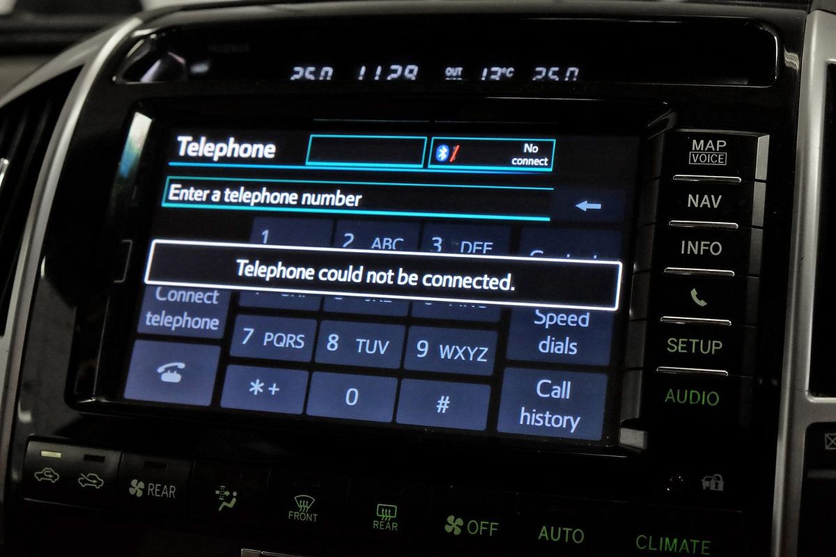 2013 Toyota Landcruiser Sahara VDJ200R image 10