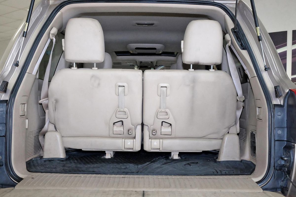 2013 Toyota Landcruiser Sahara VDJ200R image 17