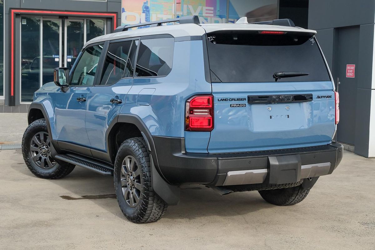 2025 Toyota Landcruiser Prado Altitude GDJ251R