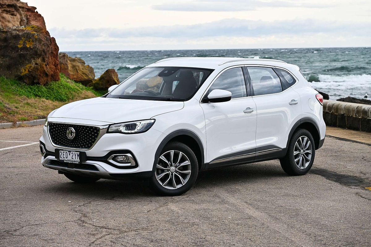 2022 MG HS Vibe SAS23