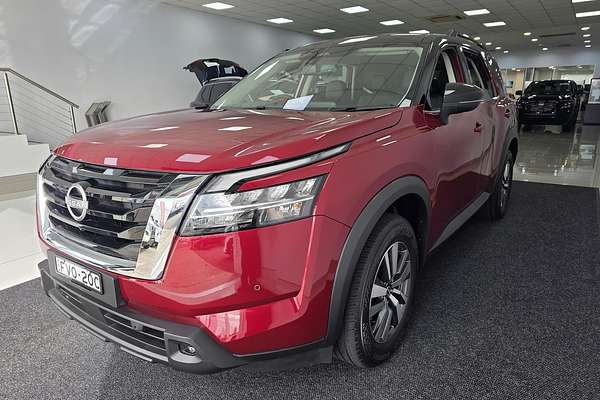 2024 Nissan Pathfinder Ti R53