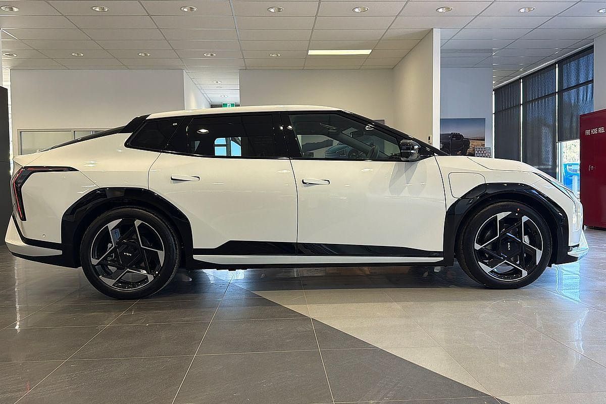 2026 Kia EV4 GT-Line Long Range CT