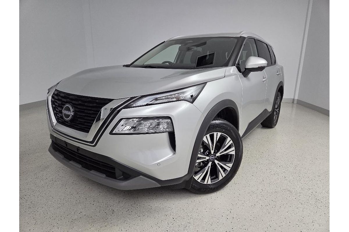 2025 Nissan X-TRAIL ST-L T33