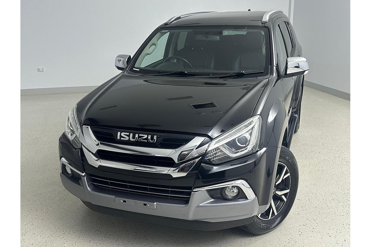 2020 Isuzu MU-X LS-T