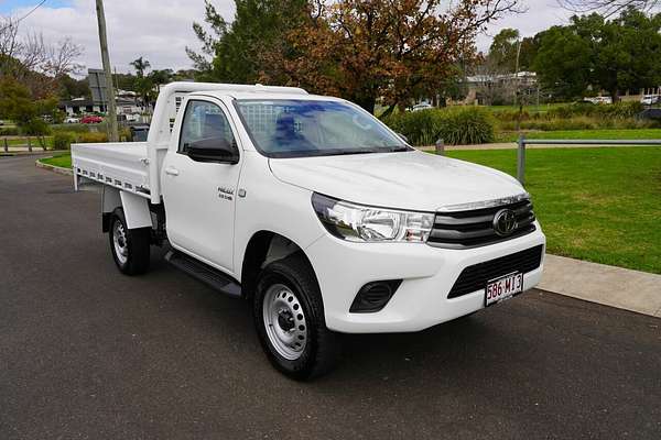 2024 Toyota Hilux SR GUN126R 4X4