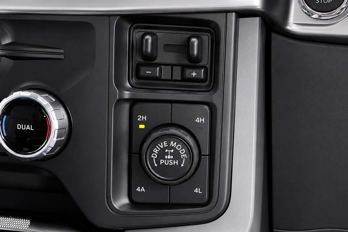 2024 Ford F-150 Lariat 4X4 LWB image 14