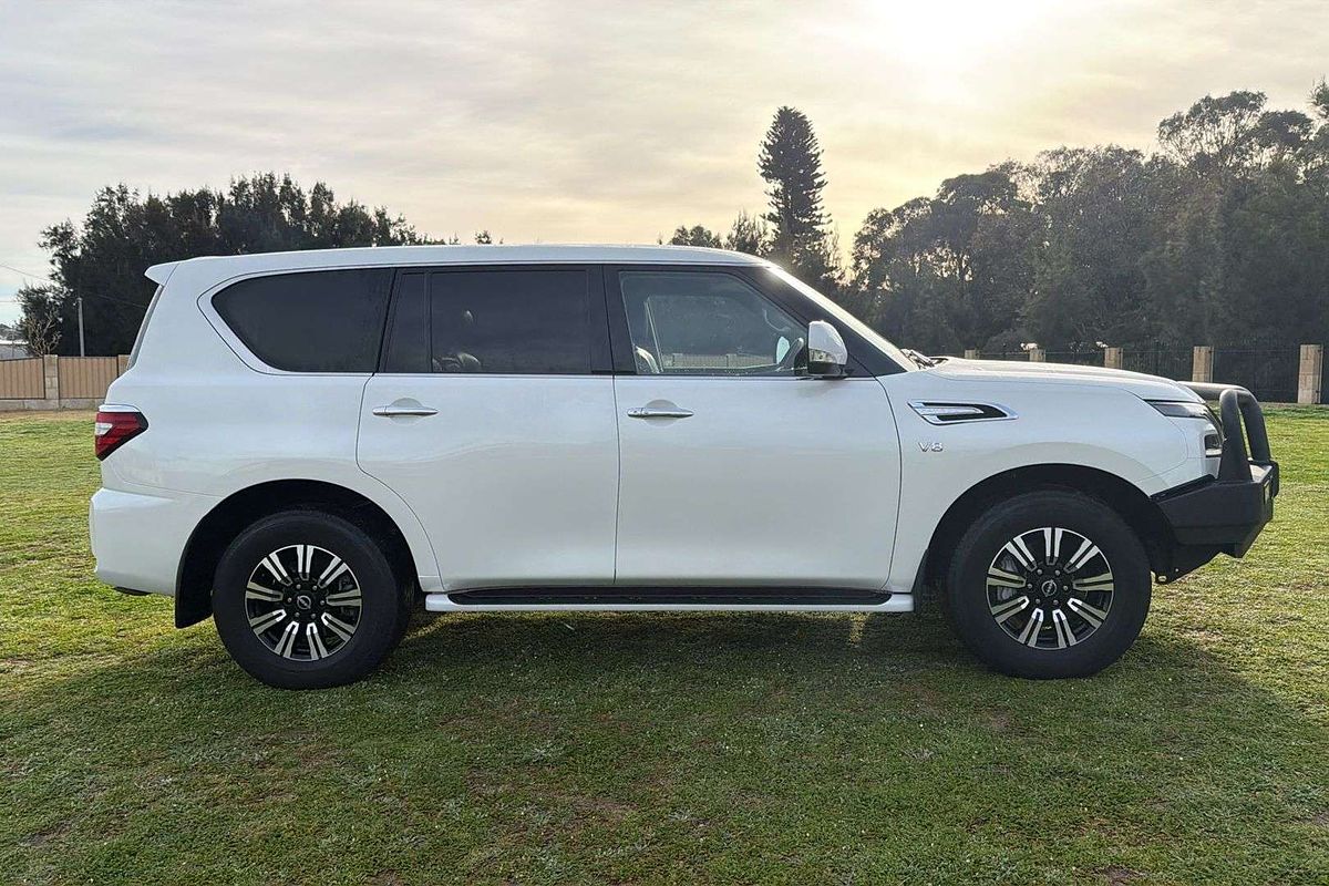 2024 Nissan Patrol Ti Y62