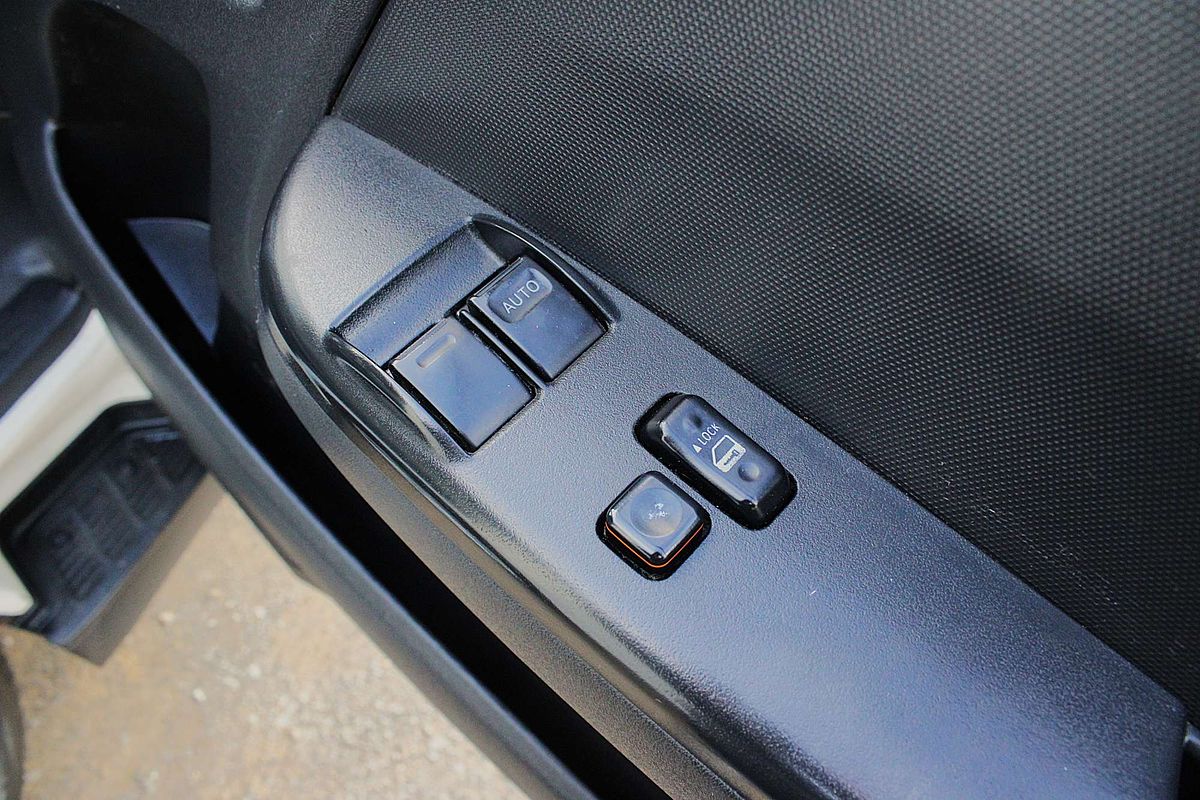 2018 Toyota Hiace KDH201R LWB