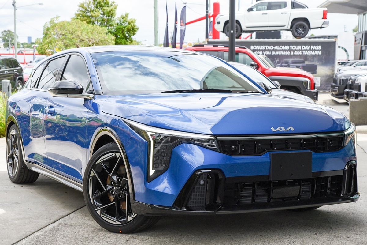 2025 Kia K4 GT-Line CL4m