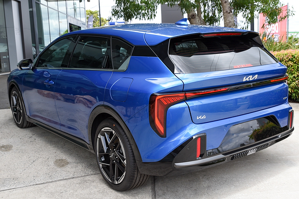 2025 Kia K4 GT-Line CL4m thumb-4