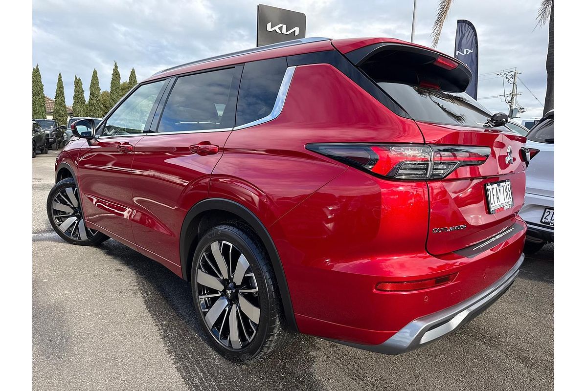 2025 Mitsubishi Outlander Exceed ZM