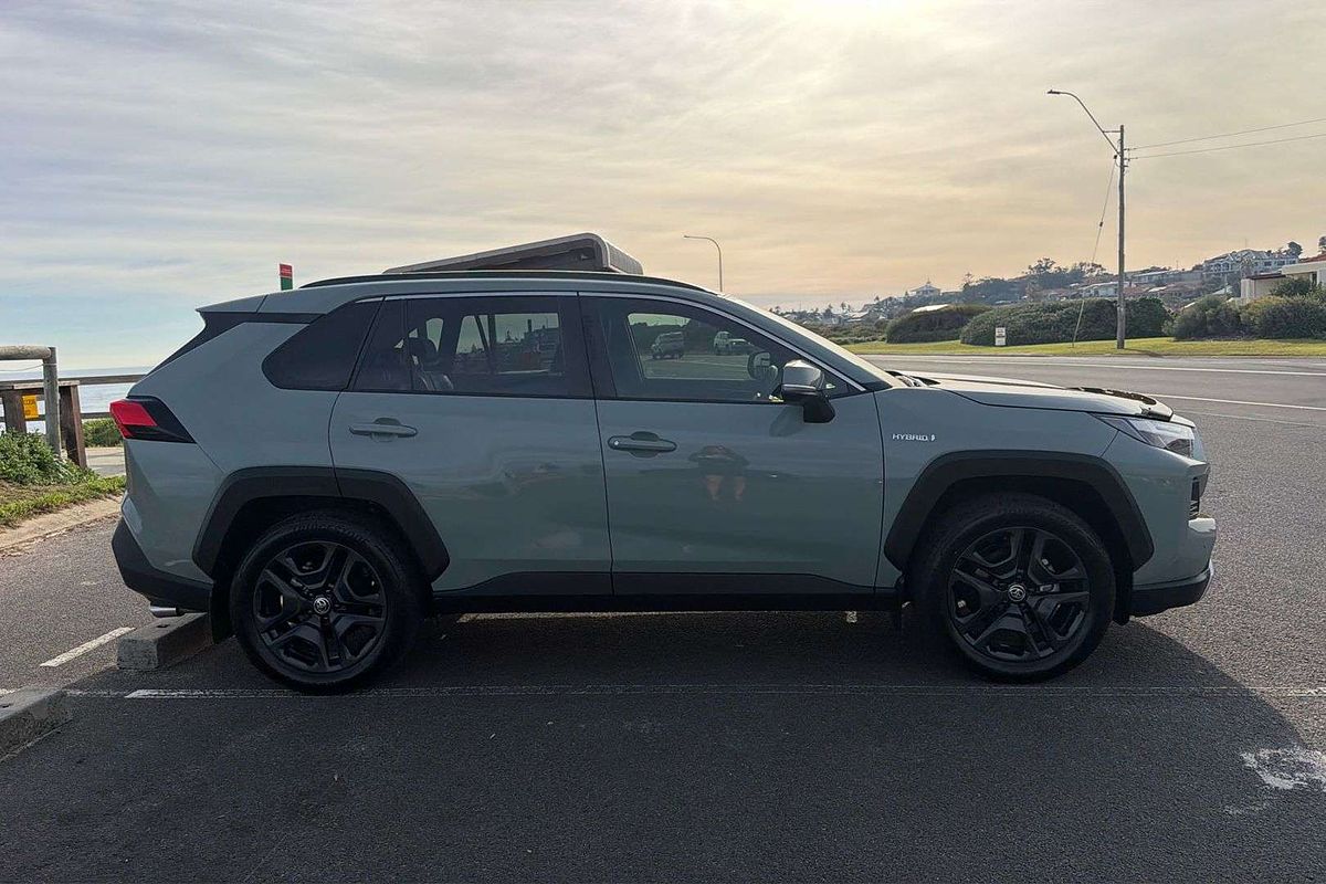 2024 Toyota RAV4 Edge AXAH54R