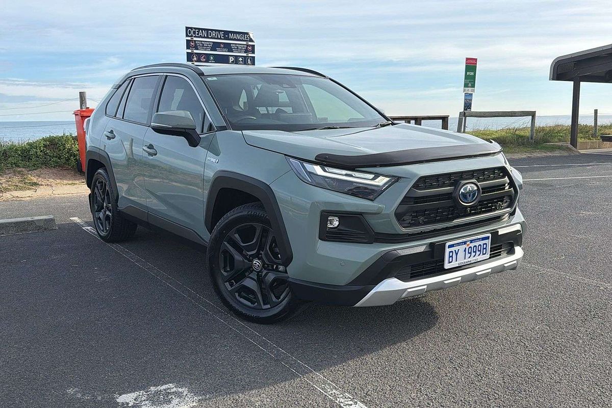 2024 Toyota RAV4 Edge AXAH54R